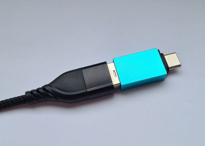 USB-C Adapter blauw